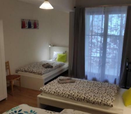Apartman 404 ياخيموف المظهر الخارجي الصورة